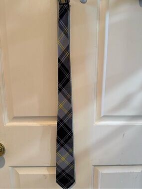 Kinloch Anderson 100% Wool Gray Plaid Men's Tie with Yellow Accent